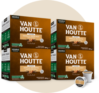 4 boîtes de capsules K-Cup® de Van Houtte® à la vanille noisette  sont présentées, pour un total de 96 capsules.